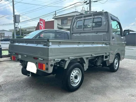 Nissan Clipper Truck