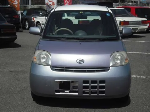 Daihatsu Esse