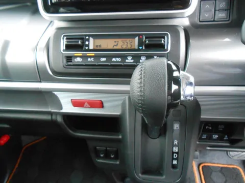 Suzuki Spacia Gear