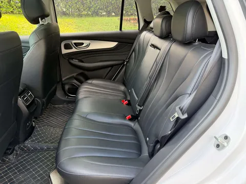 Roewe RX5