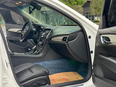 Cadillac ATS-L