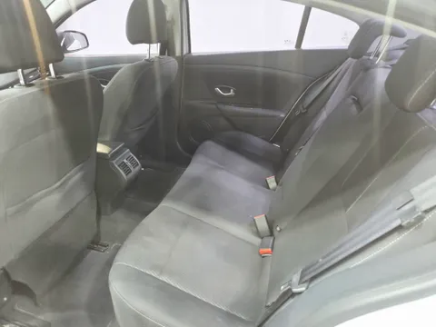 Renault SM3
