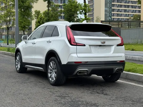 Cadillac XT4