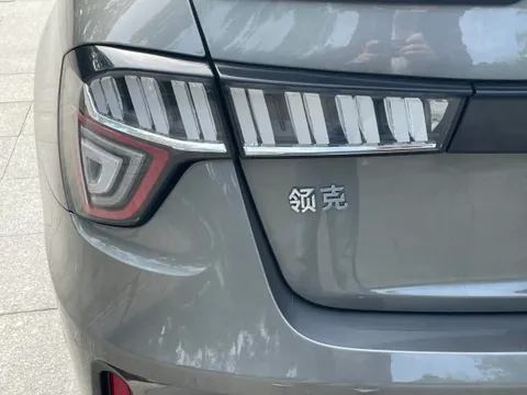 Lynk & Co 03