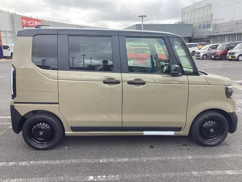 Honda N-BOX Joy
