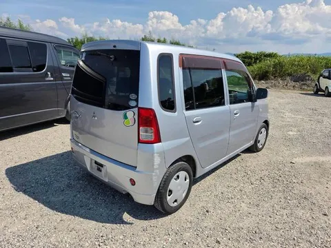 Mitsubishi Toppo