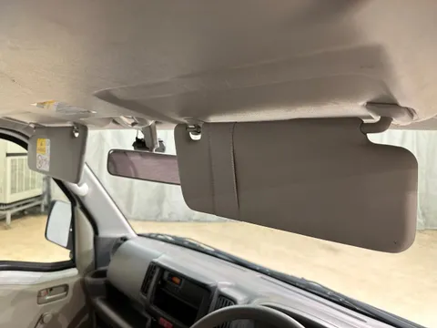 Mitsubishi Minicab Van