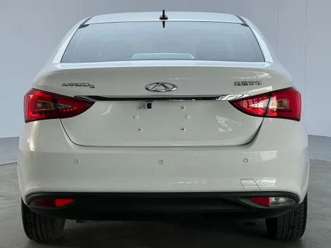 Chery Arrizo 5