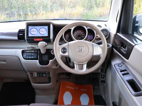 Honda N-BOX Slash