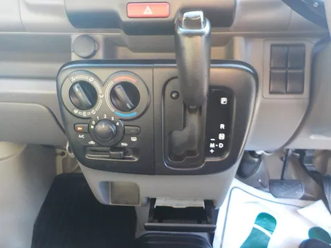 Nissan Clipper