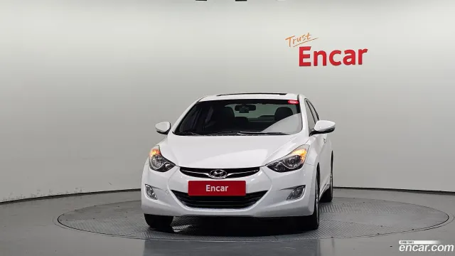 Hyundai Elantra (Avante)