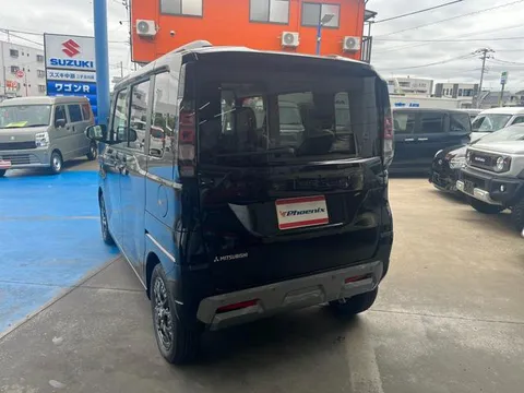 Mitsubishi Delica Mini