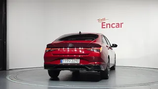Hyundai Elantra (Avante)