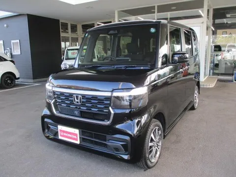 Honda N-BOX Custom