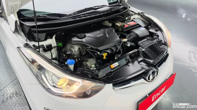 Hyundai Elantra (Avante)