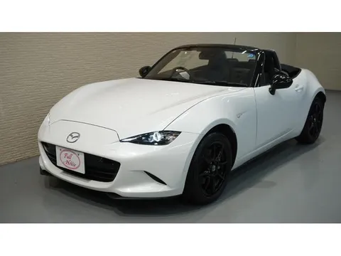 Mazda MX-5 (Roadster)