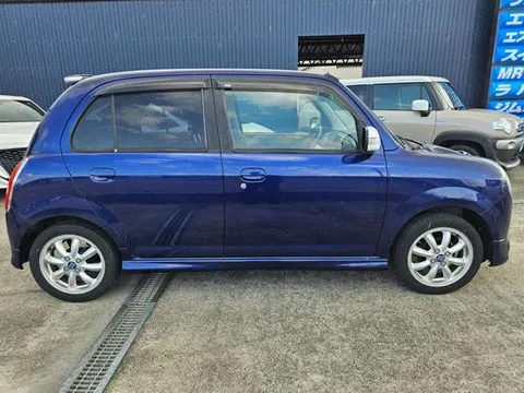 Daihatsu Mira Gino