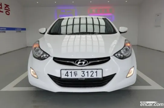 Hyundai Elantra (Avante)