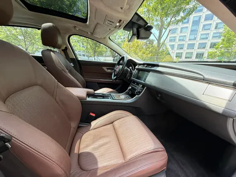 Jaguar XFL
