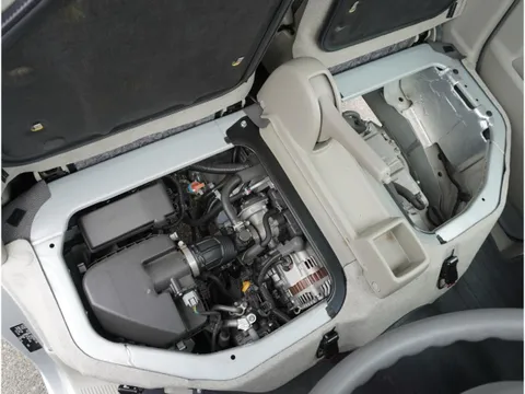 Mitsubishi Minicab Van