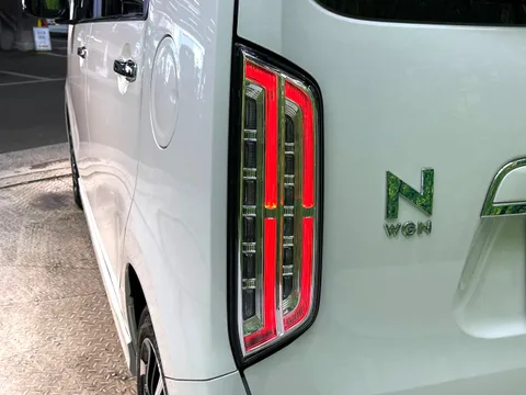Honda N-WGN Custom