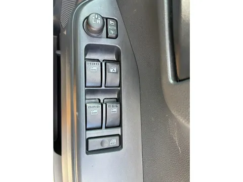 Toyota Pixis Mega