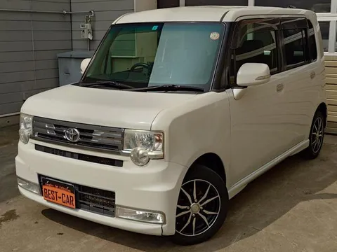 Toyota Pixis Space