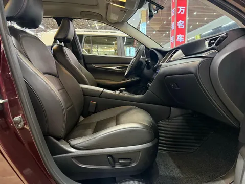Infiniti QX50