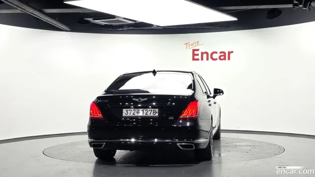 Genesis G90 (EQ900)