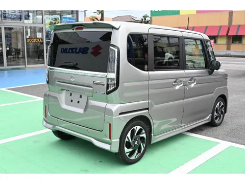 Suzuki Spacia Custom