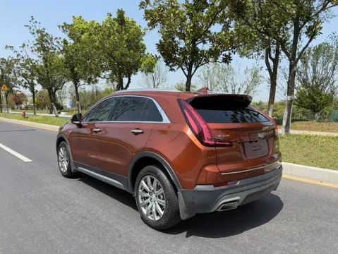 Cadillac XT4