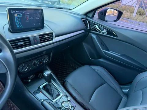 Mazda Mazda3