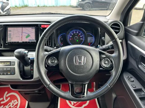 Honda N-WGN Custom
