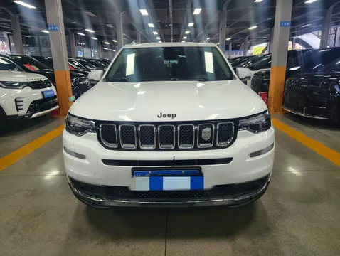Jeep Grand Commander
