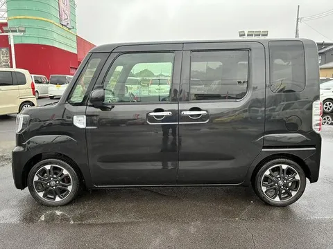 Toyota Pixis Mega