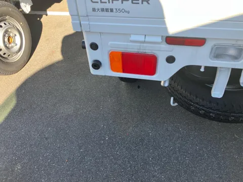 Nissan Clipper Truck