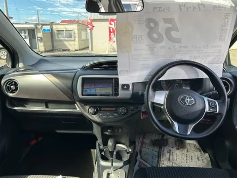Toyota Yaris (Vitz)