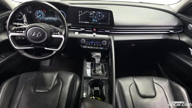 Hyundai Elantra (Avante)