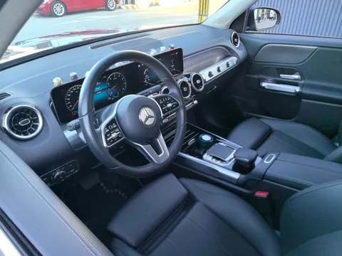 Mercedes-Benz Mercedes-Benz GLB