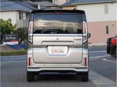Suzuki Spacia Custom
