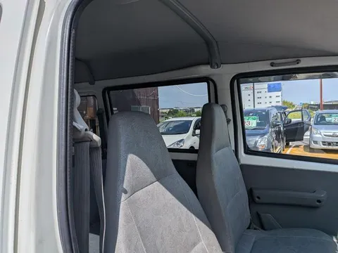 Mitsubishi Minicab Van