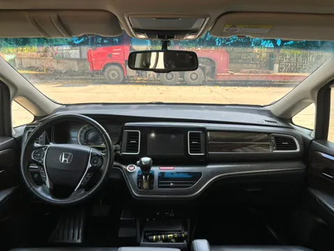 Honda Elysion