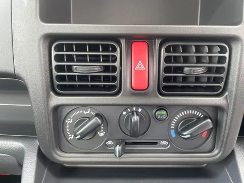 Nissan Clipper Truck