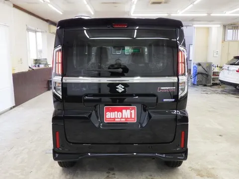 Suzuki Spacia Custom
