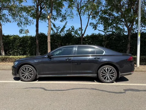 Volkswagen Phideon