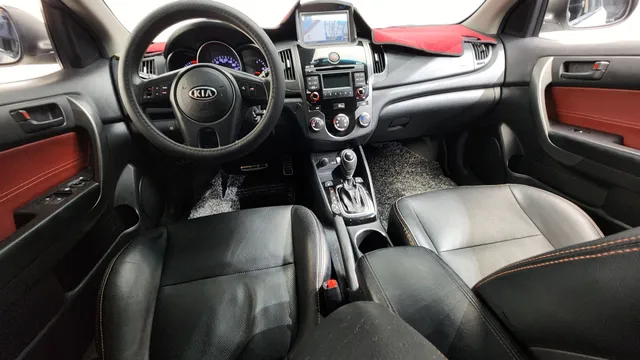Kia Cerato (Forte)