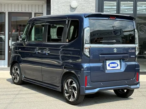 Suzuki Spacia Custom
