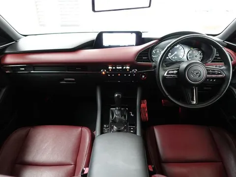 Mazda MAZDA3 Fastback