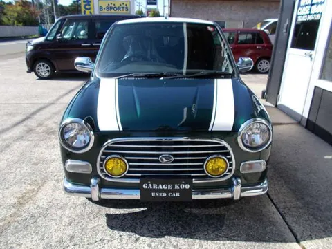 Daihatsu Mira Gino