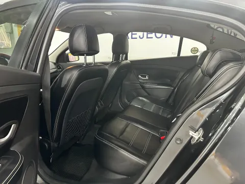 Renault SM3